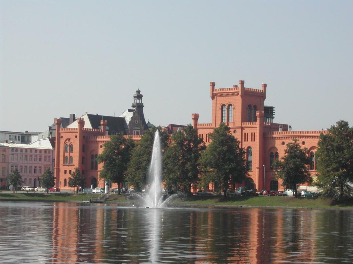 Altstadtblick Schwerin Mit Parkplatz 4-Etage - Abc193 By Abcwismar מראה חיצוני תמונה